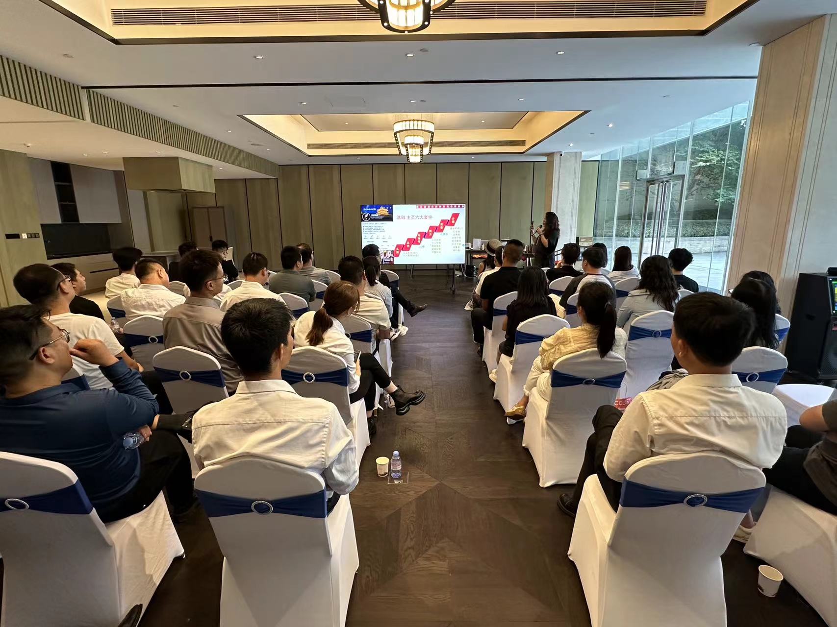 ������app